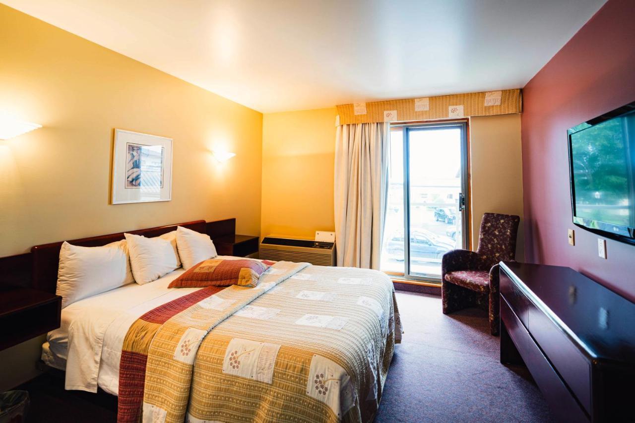 Auberge Harris Saint-Jean-sur-Richelieu Exterior foto